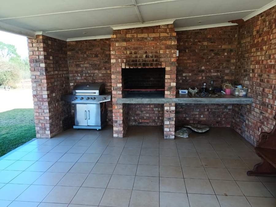 5 Bedroom Property for Sale in Queenstown Rural Eastern Cape